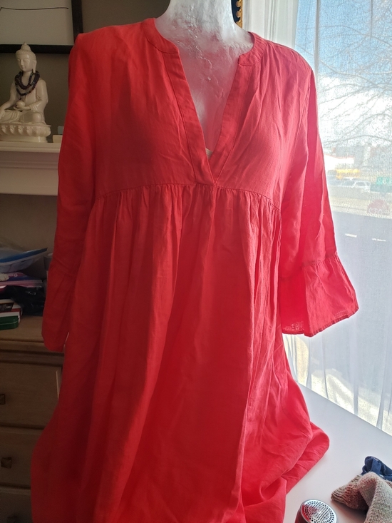 Culture Dresses & Skirts - CULTURE Linen Blend  Red V-Neck Dress With Pockets